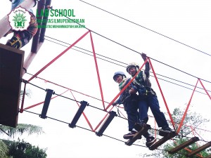 LABSCHOOL,-OUTBOUND,-FIPUMJ